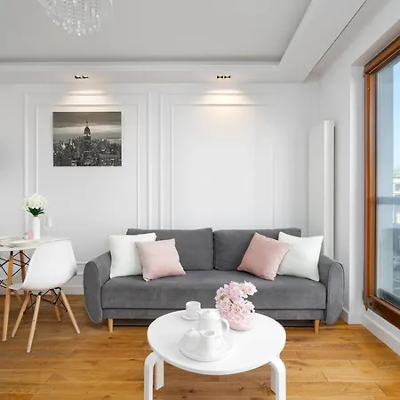 - Great Location - Stylish One Bedroom - Center - 85-220 * Warsaw
