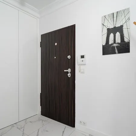 Golden - Luxury On Grzybowska 85-200 דירה