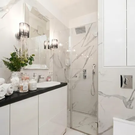 Golden - Luxury On Grzybowska 85-200 *